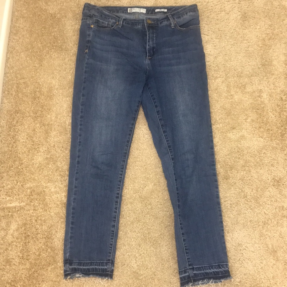 Anne Klein Skinny  Ankle Jeans. Size:8